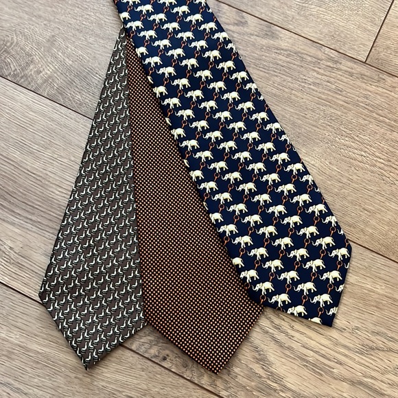 Rene Chagal Dress Tie, Classy ELEPHANT Statement - Picture 8 of 9